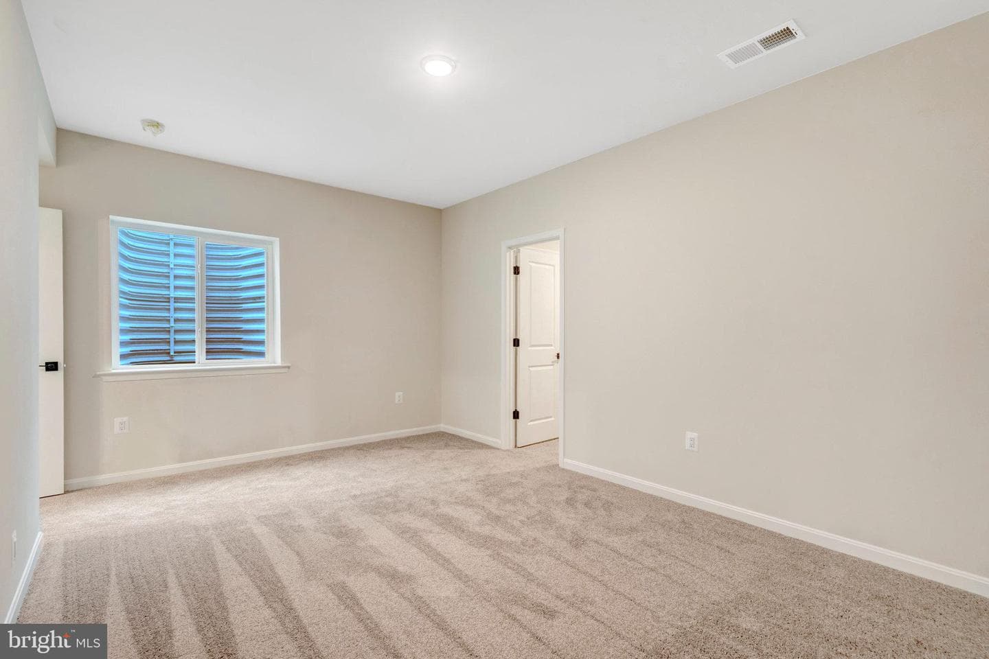 2080 Springvale Drive photo 51