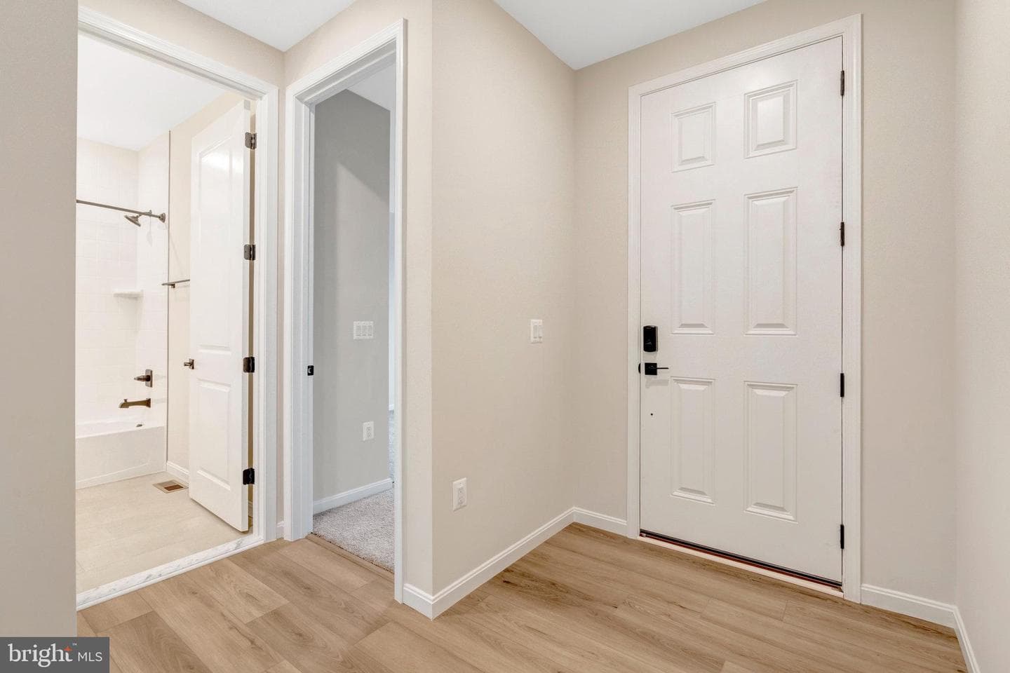 2080 Springvale Drive photo 58