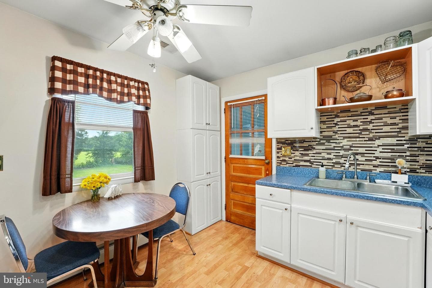 8534 Burwell Road photo 14