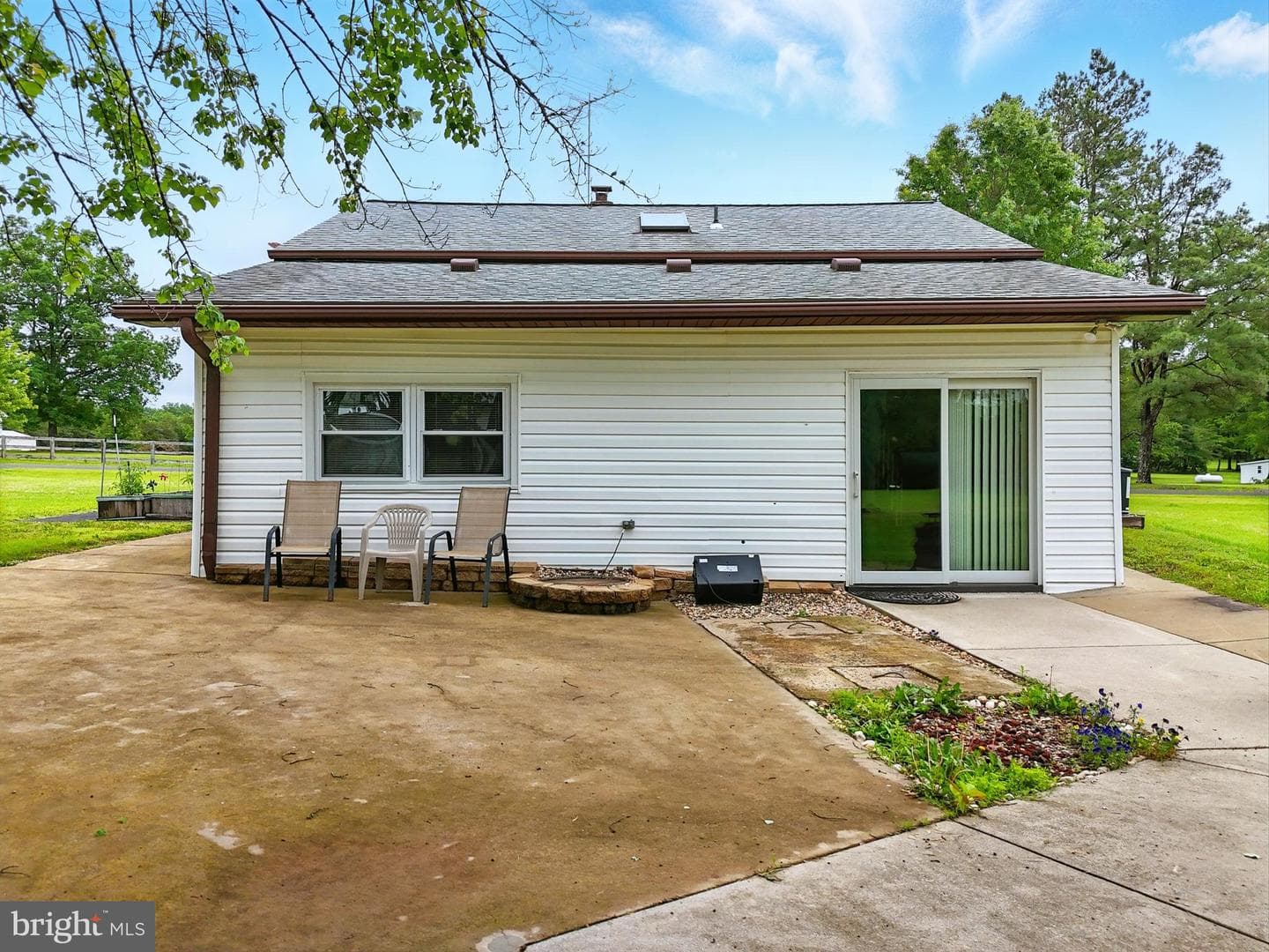 8534 Burwell Road photo 26