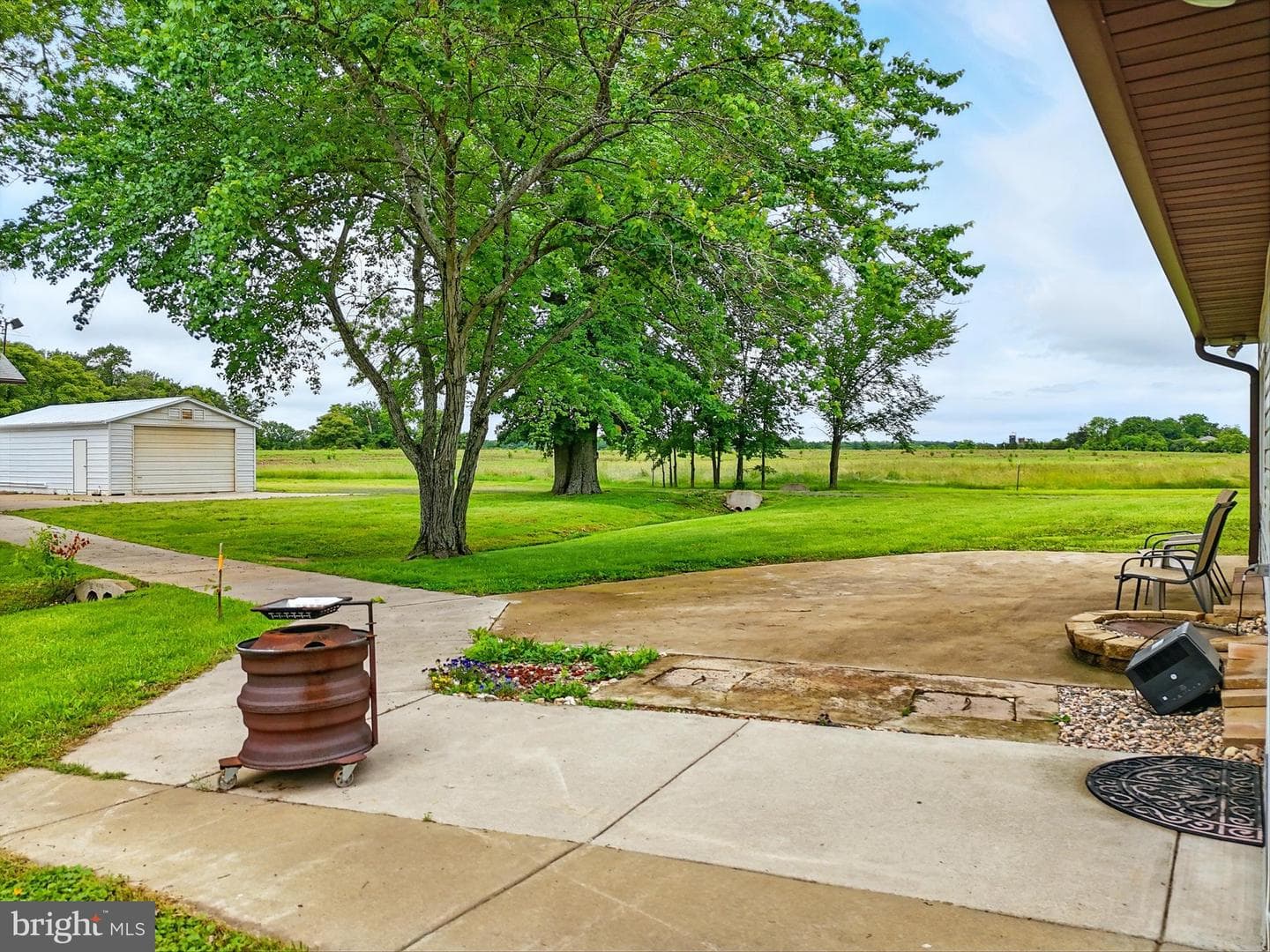 8534 Burwell Road photo 27