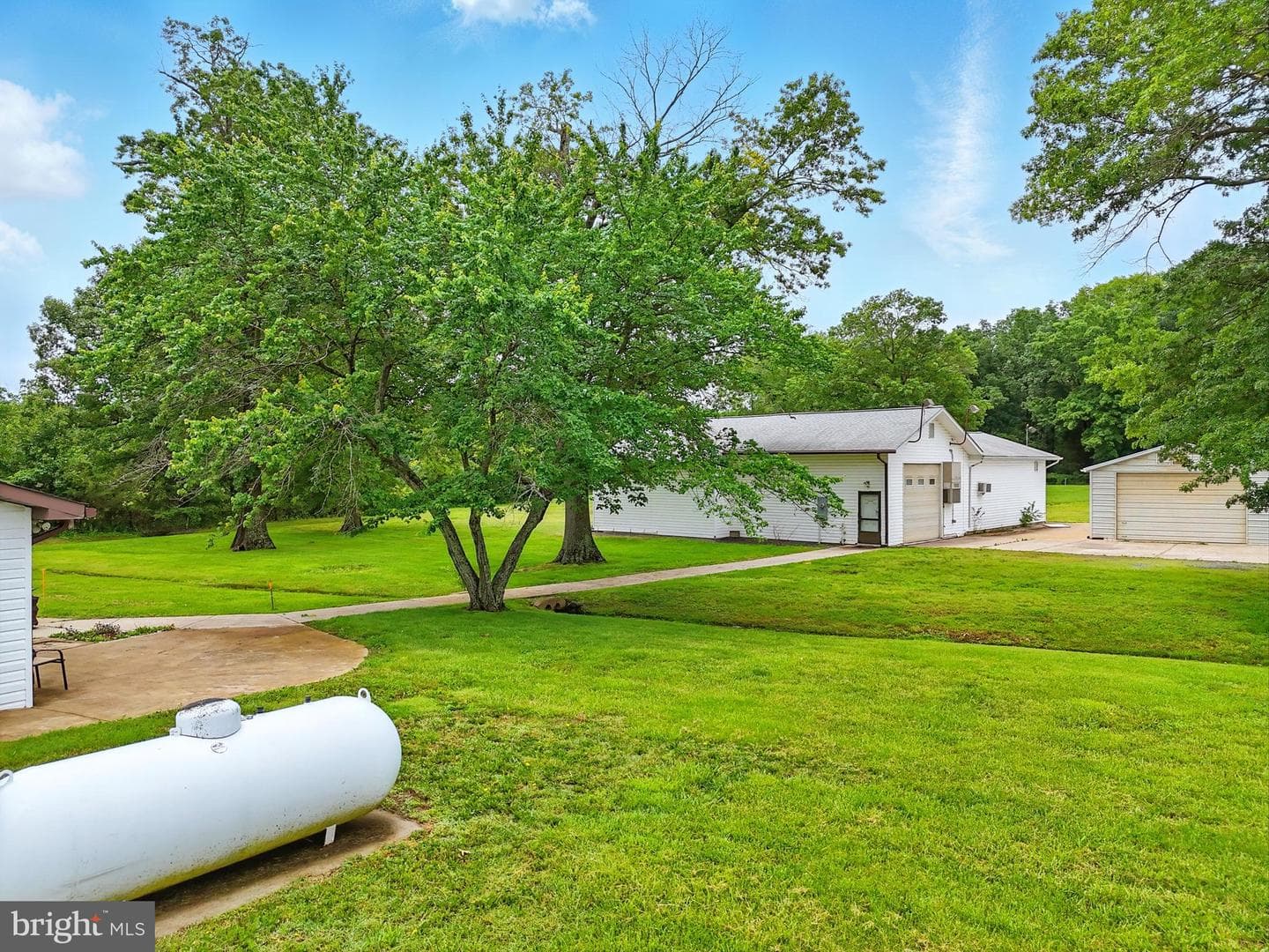8534 Burwell Road photo 36
