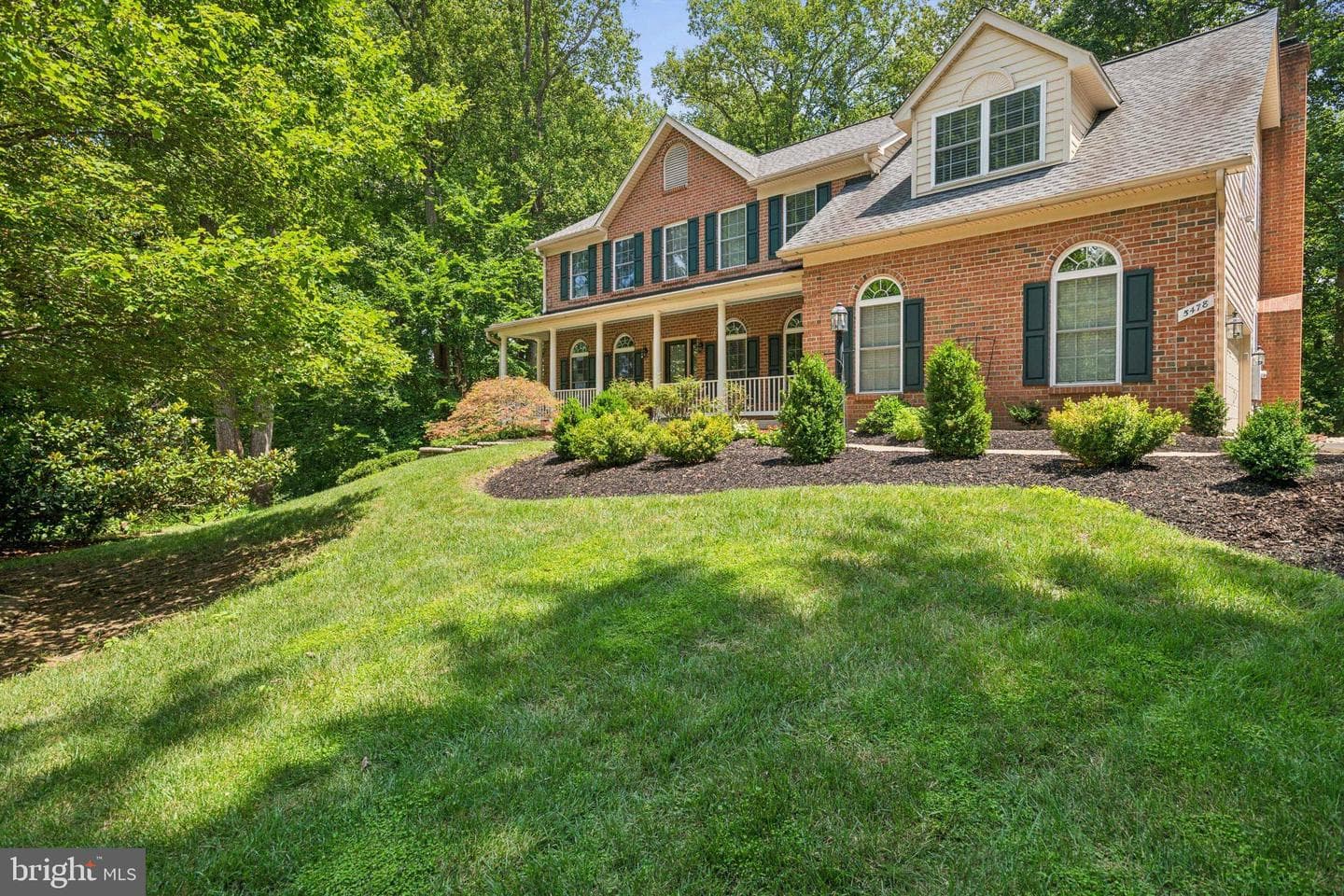 5478 Rosehaven Court photo 1