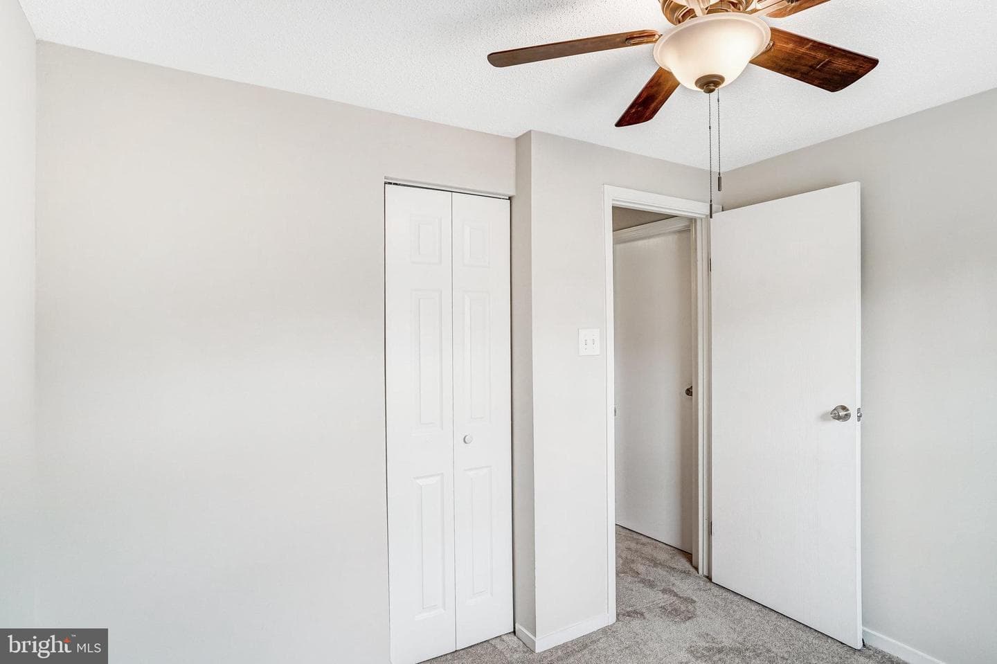 831 Oak Leaf Court photo 21