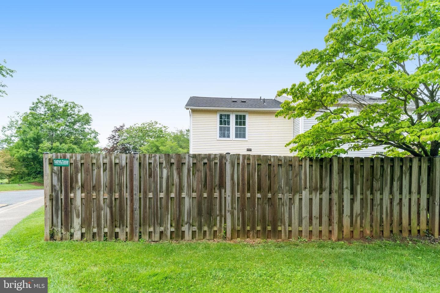 831 Oak Leaf Court photo 28
