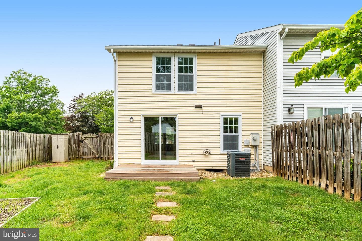 831 Oak Leaf Court photo 31