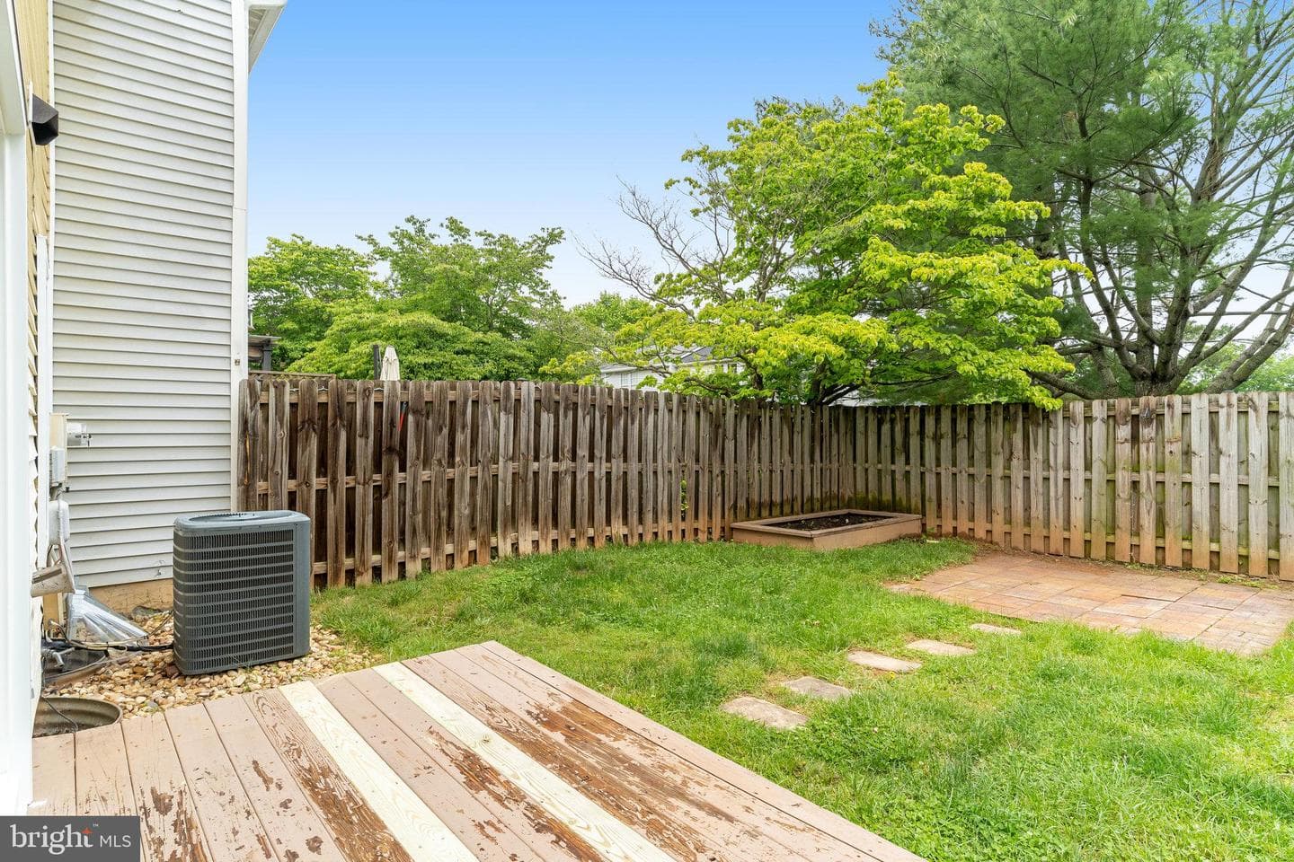 831 Oak Leaf Court photo 33