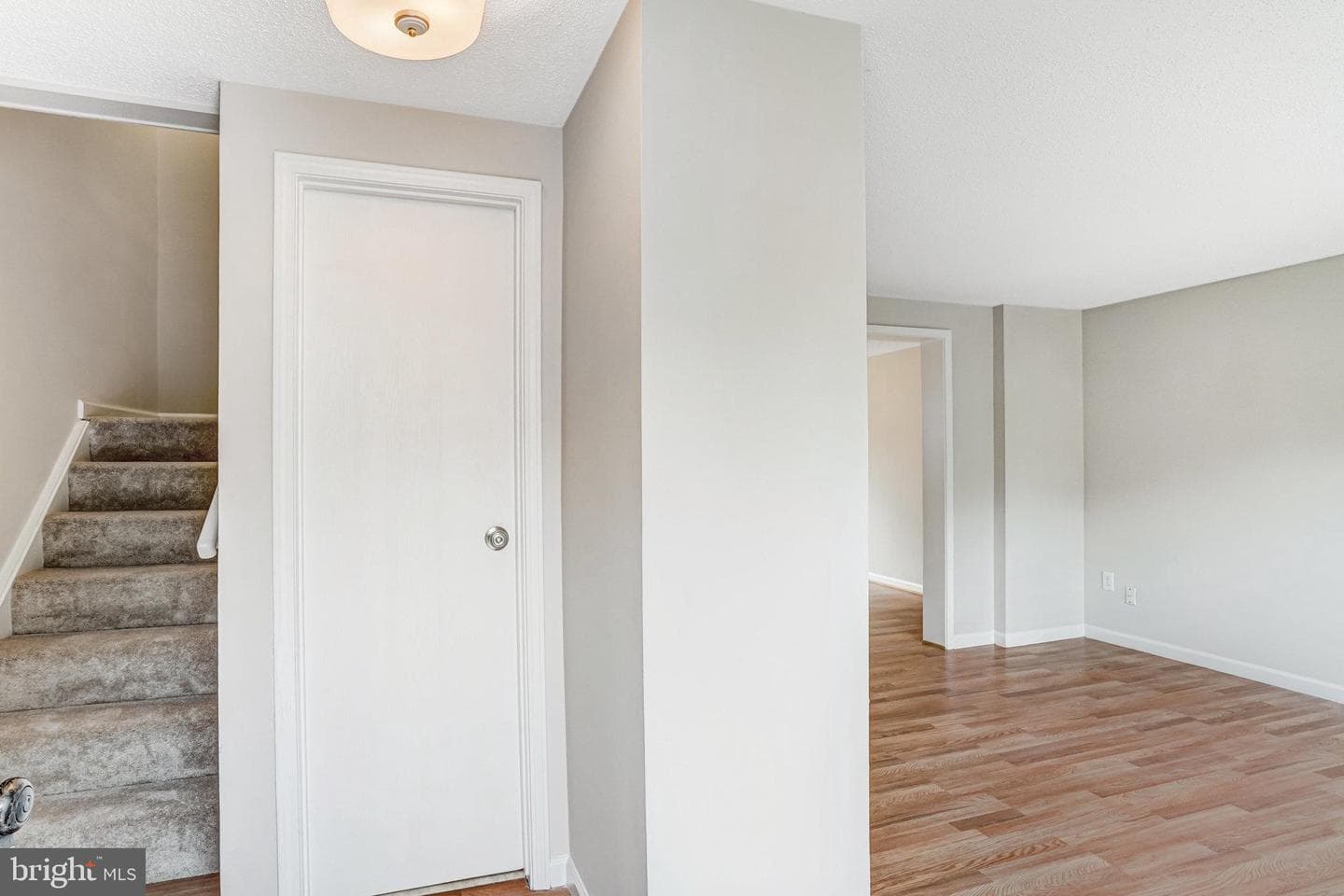 831 Oak Leaf Court photo 6