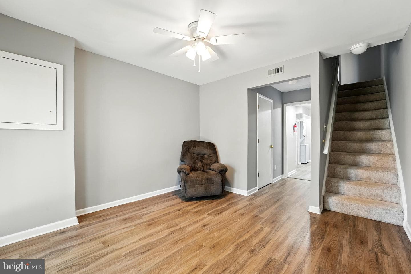 386 Falmouth Street photo 29