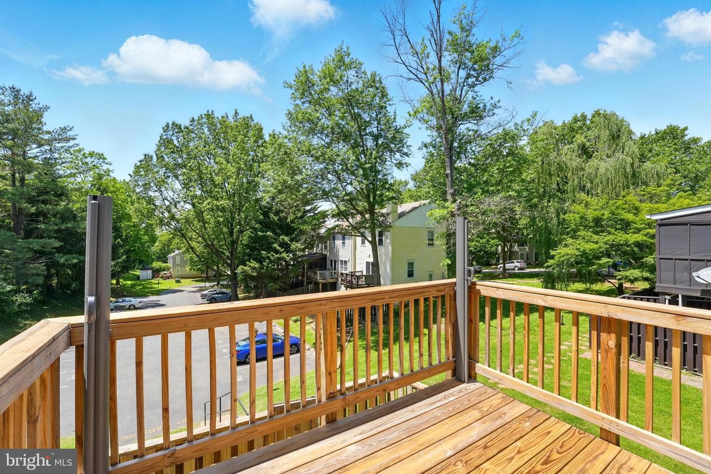 386 Falmouth Street photo 9