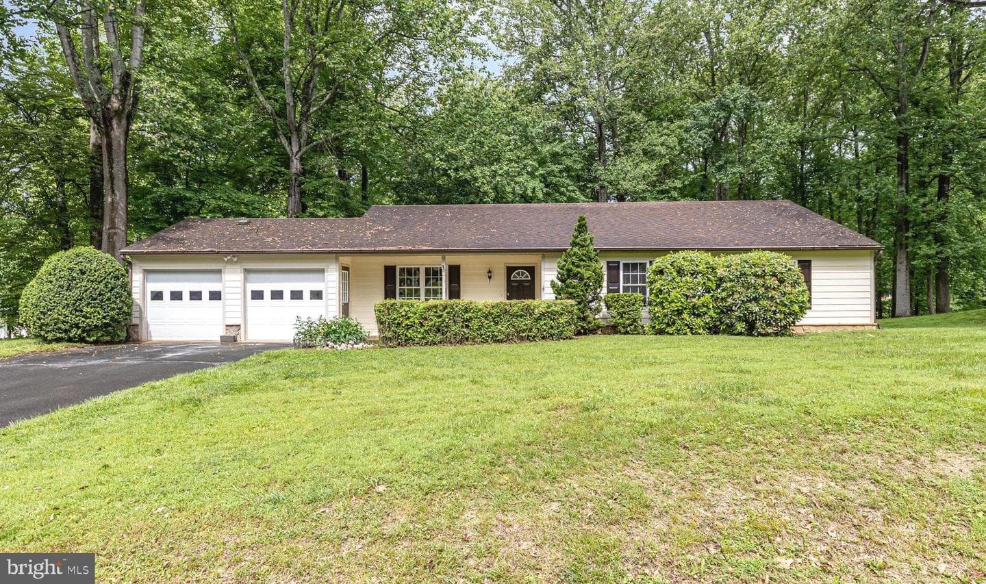 7378 Hilly Lane photo 1