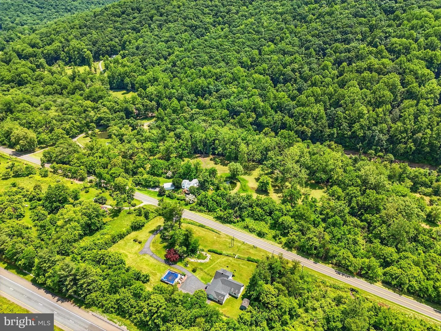 13057 John Marshall Highway photo 28