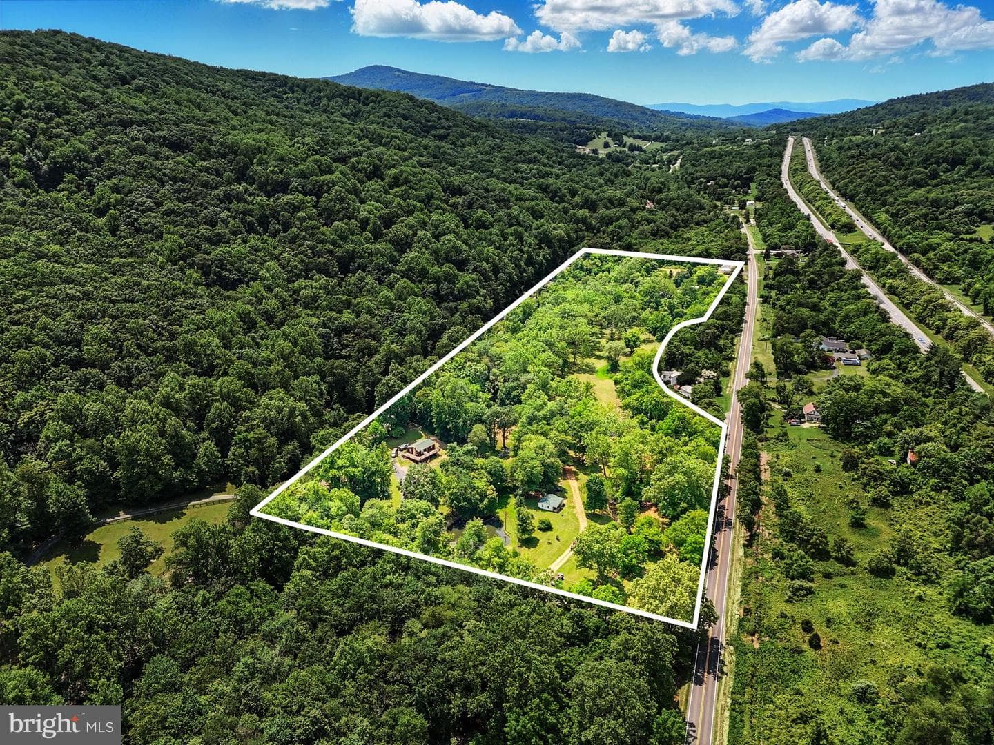 13057 John Marshall Highway photo 34