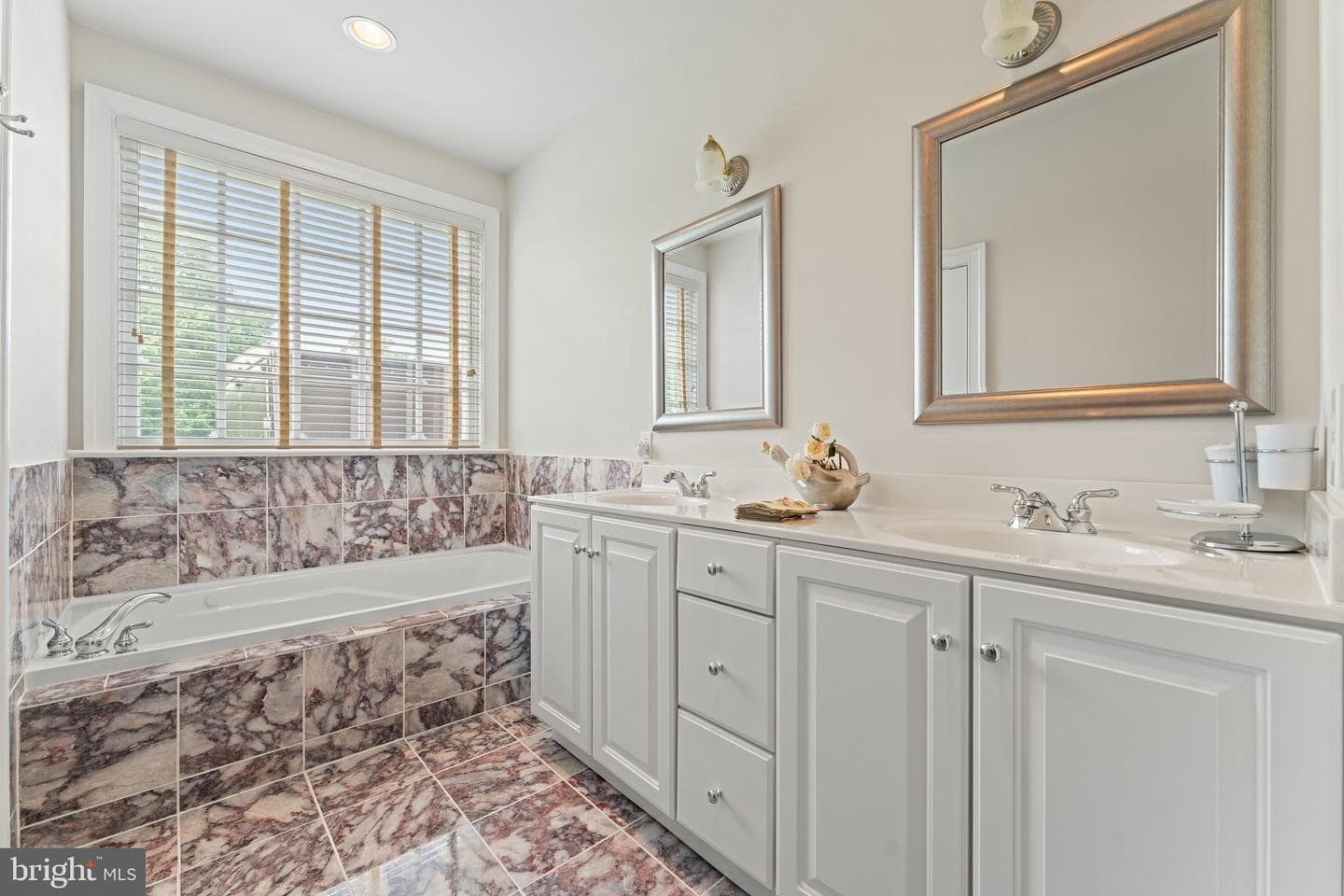 7054 Lakeview Drive photo 27