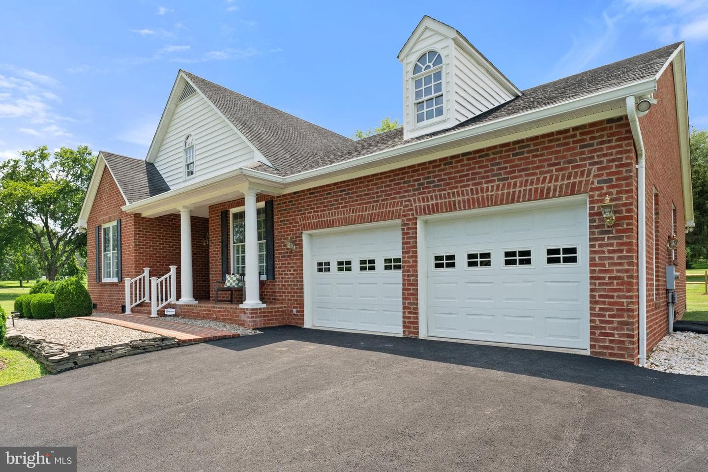 7054 Lakeview Drive photo 3