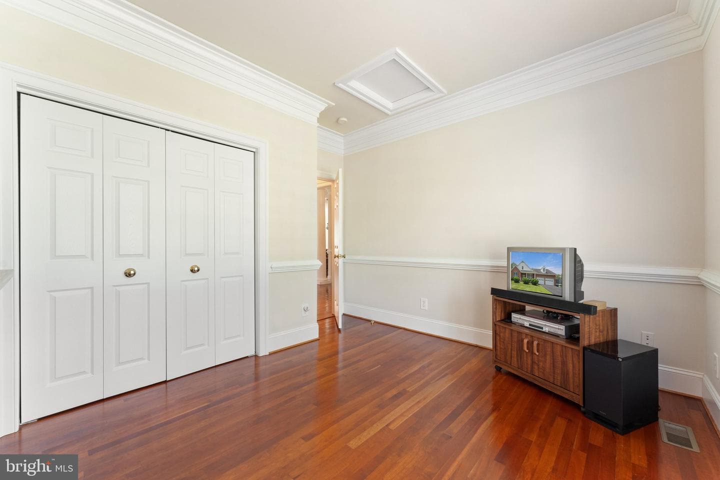 7054 Lakeview Drive photo 30