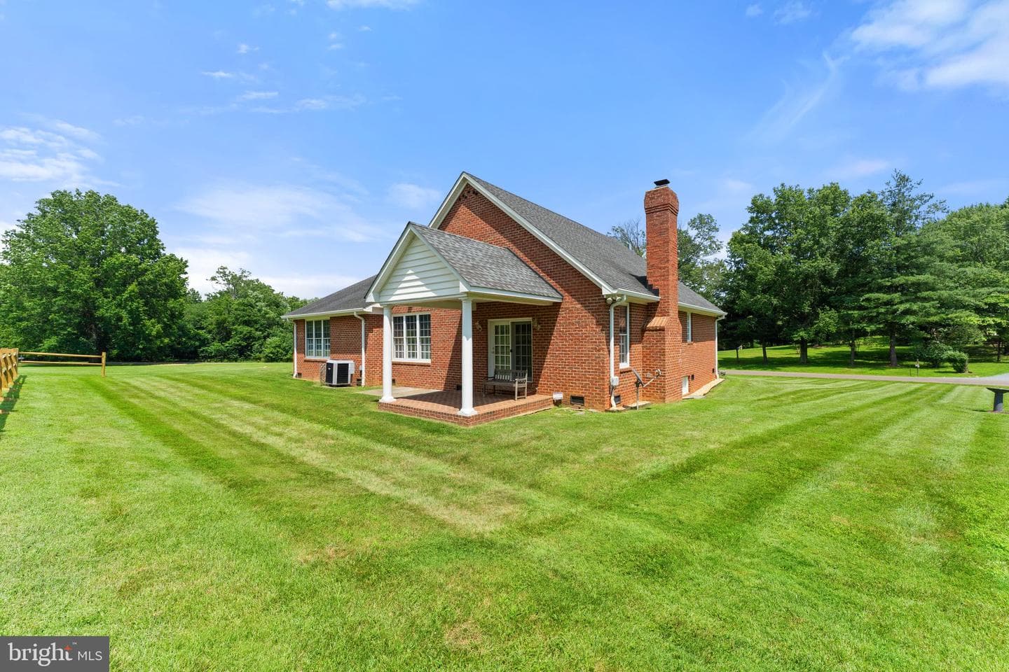 7054 Lakeview Drive photo 47