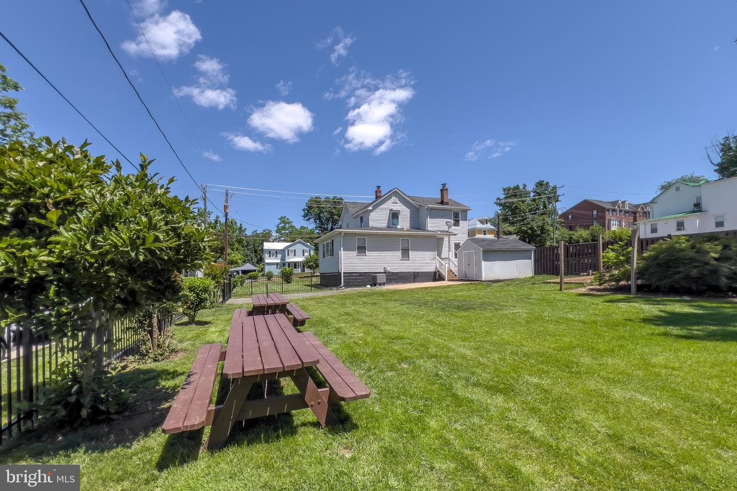 63 Madison Street photo 39