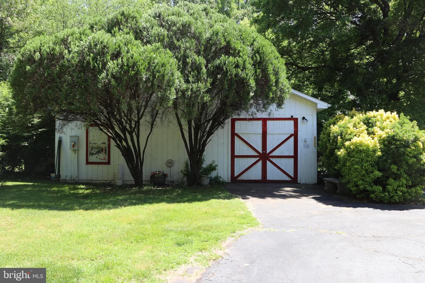 6311 Liberty Rd photo 29