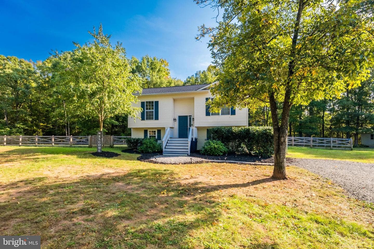 1597 Sheldon Lane photo 3