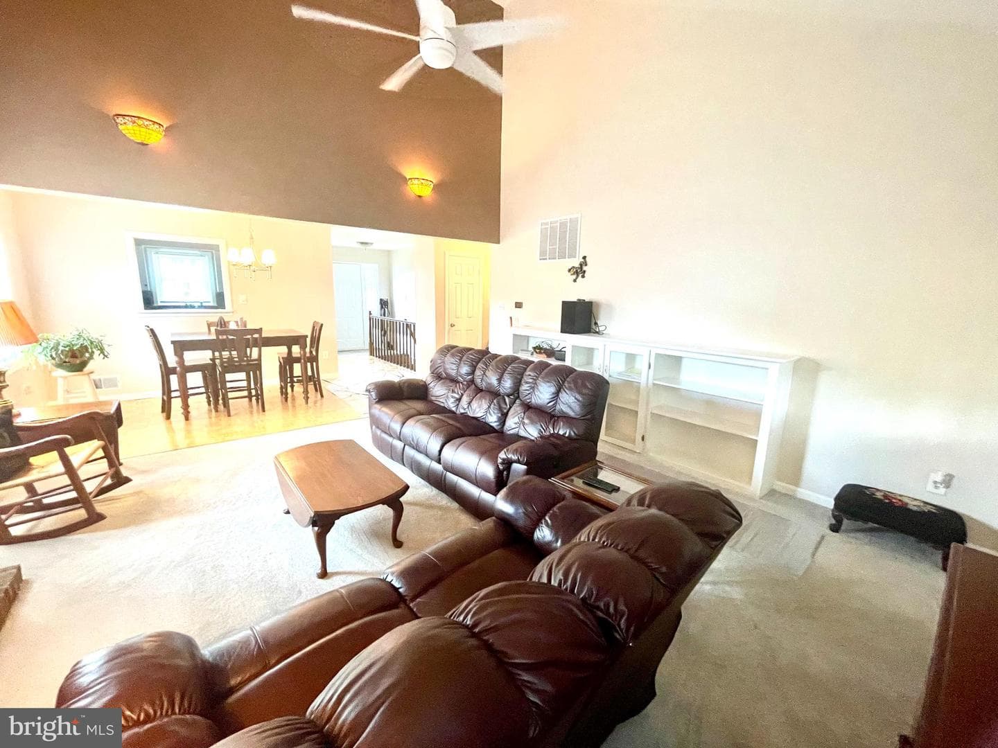 264 Fairfield Drive photo 12
