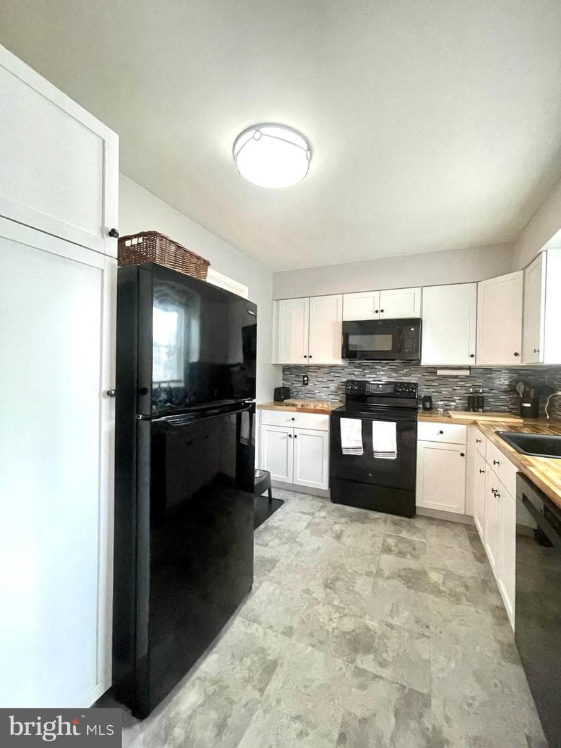264 Fairfield Drive photo 20