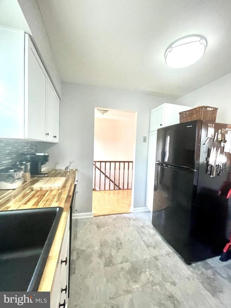 264 Fairfield Drive photo 22