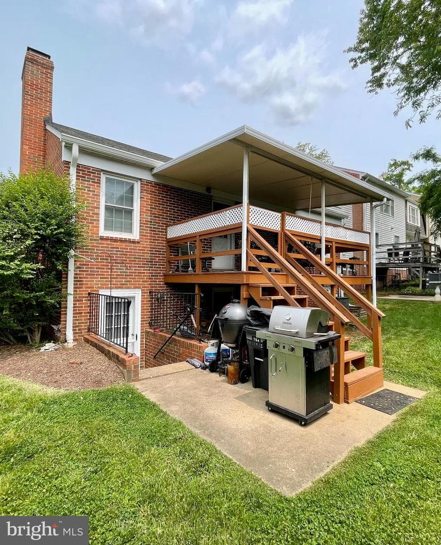 264 Fairfield Drive photo 5