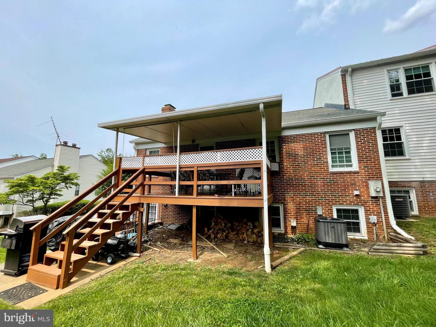 264 Fairfield Drive photo 6