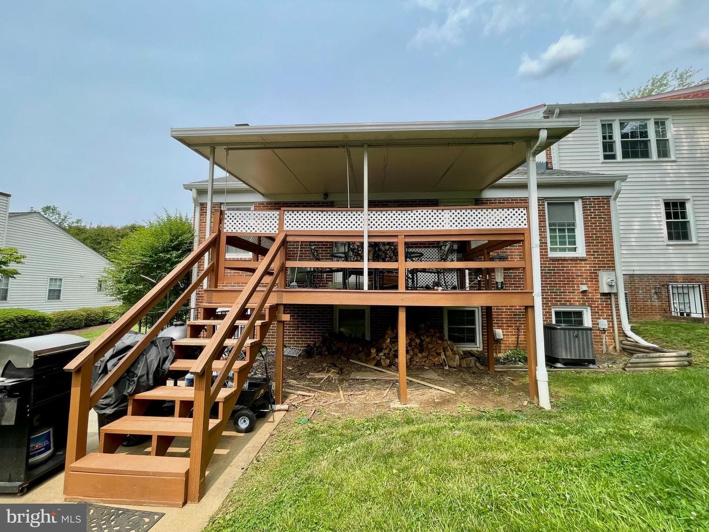 264 Fairfield Drive photo 7
