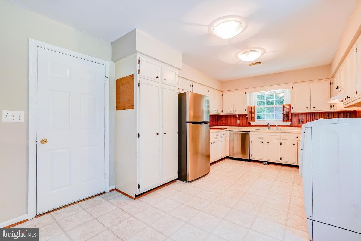 5127 Albrecht Lane photo 21