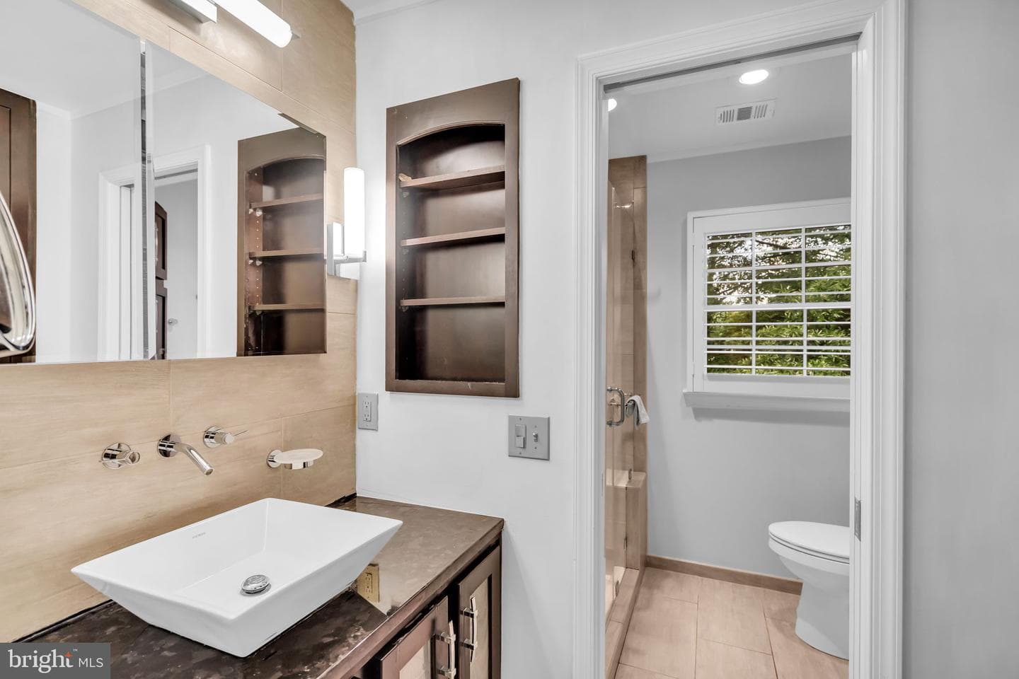 6886 Well House Drive photo 26