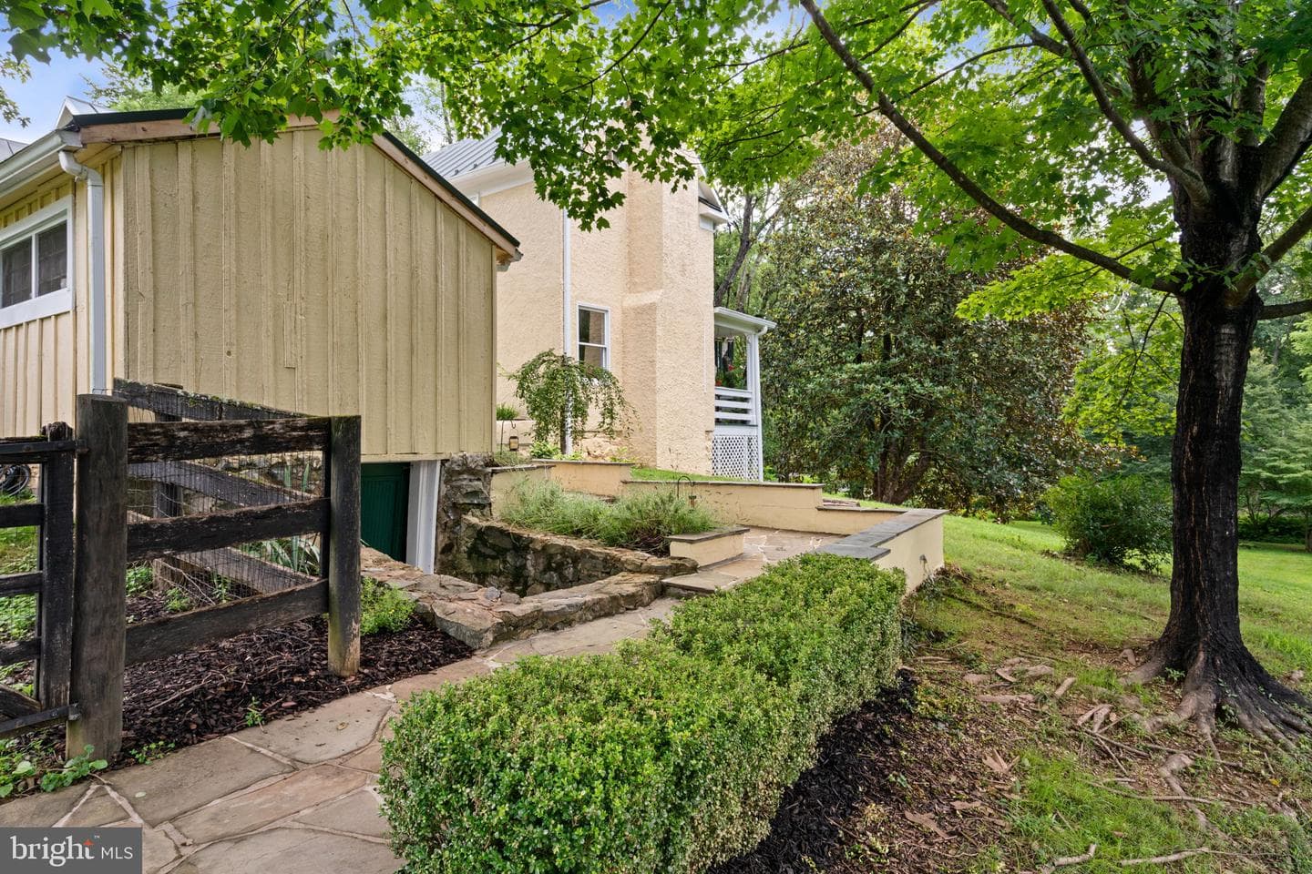 8520 Maidstone Road photo 6