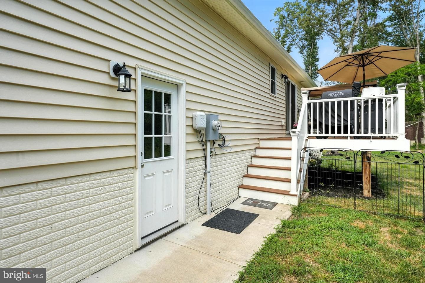 12253 Davis Road photo 15