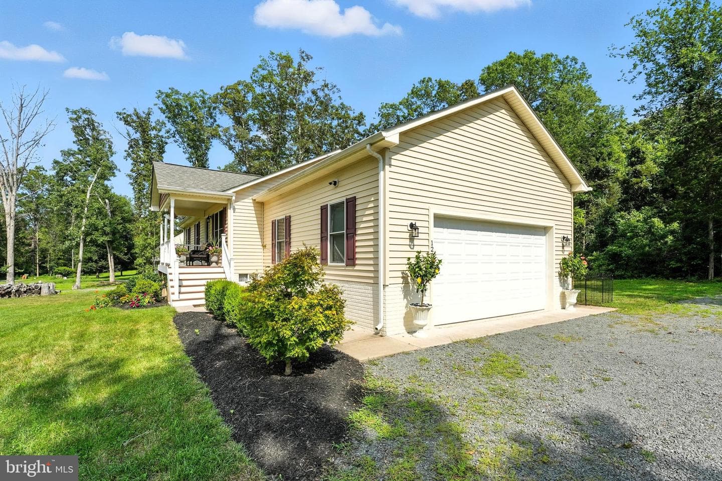 12253 Davis Road photo 4