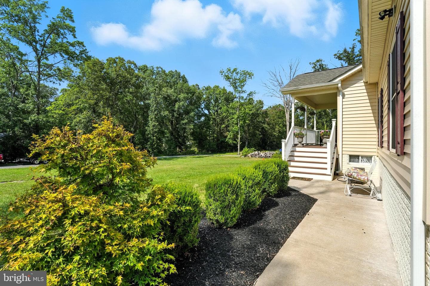 12253 Davis Road photo 5
