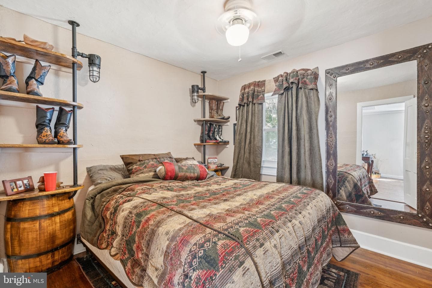 4199 Belvoir Road photo 17