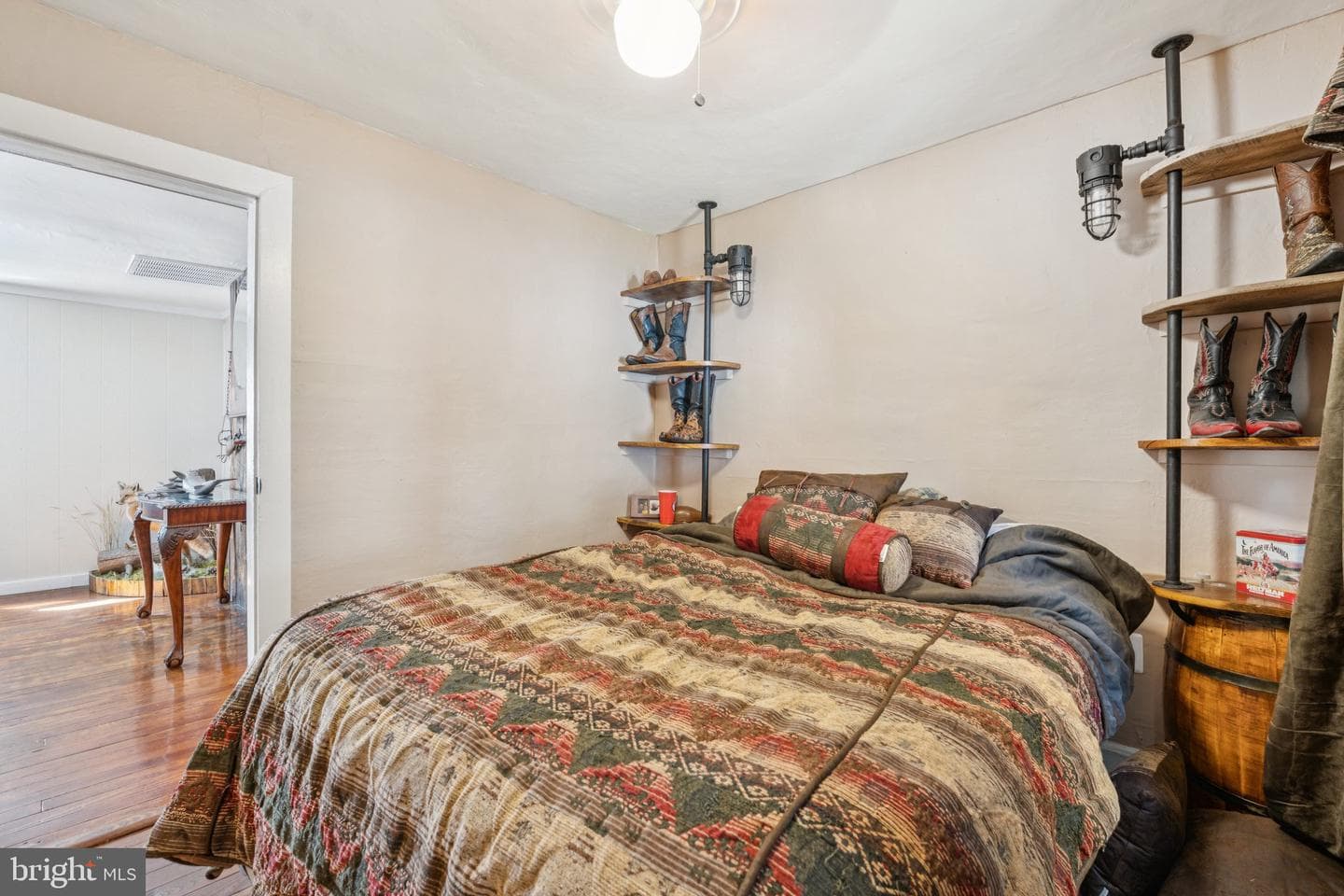 4199 Belvoir Road photo 18
