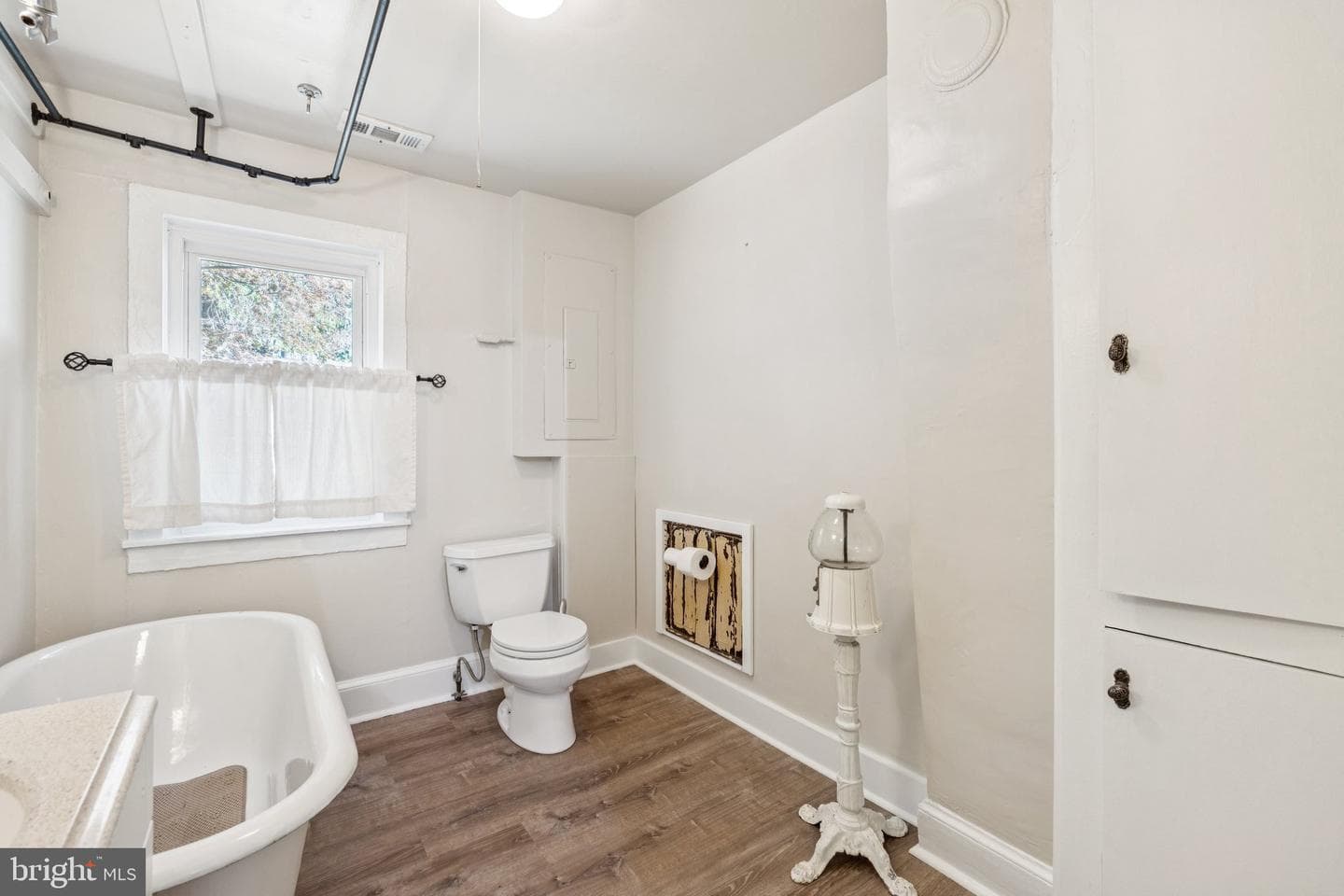 4199 Belvoir Road photo 21