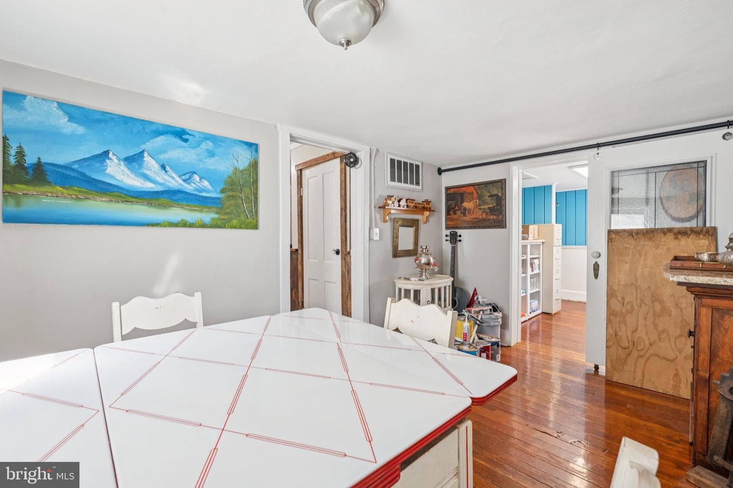4199 Belvoir Road photo 9