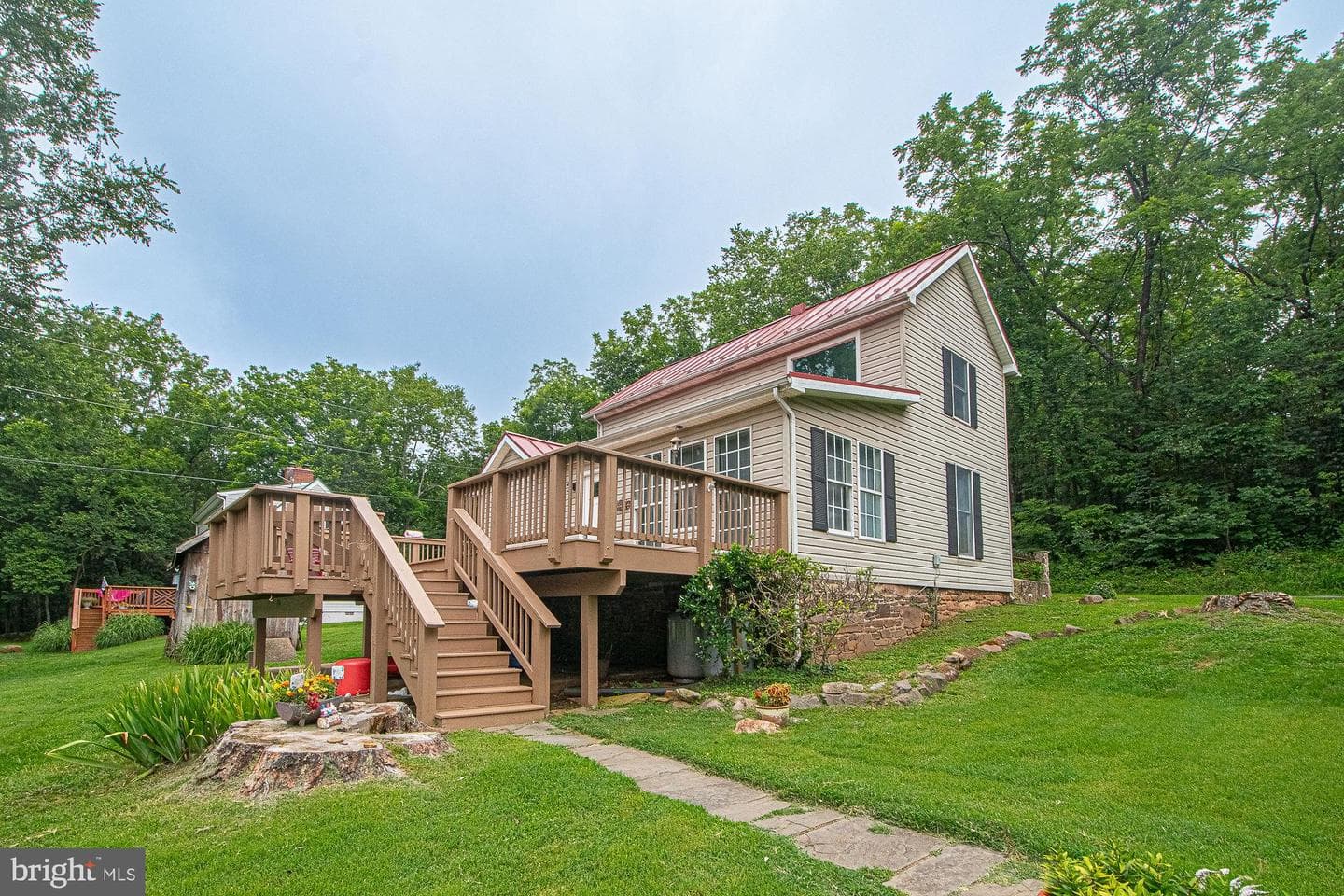 8270 Rogues Road