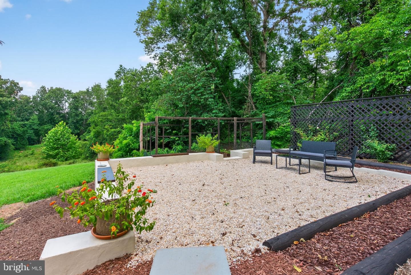 6699 Robinson Lane photo 38