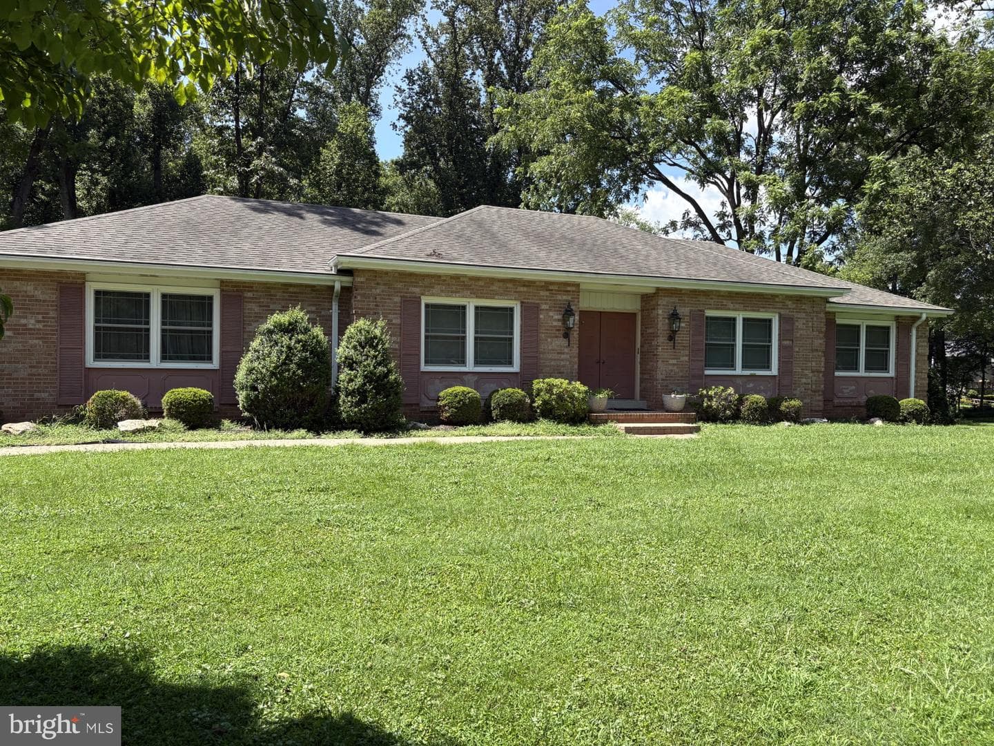 7368 Pembrooke Court photo 2
