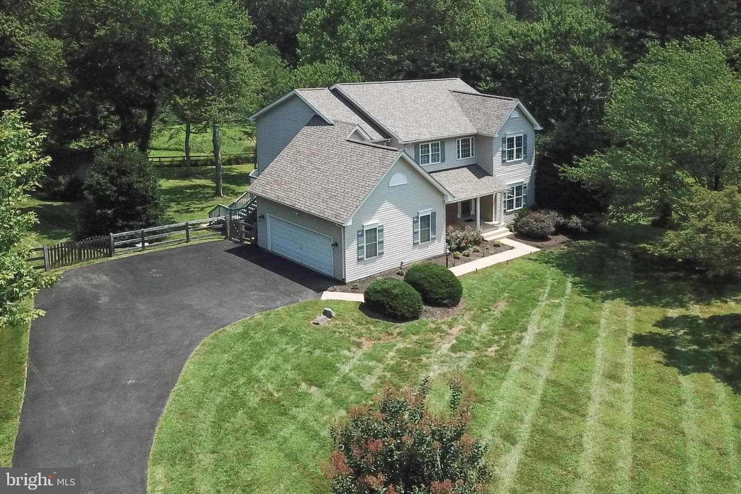 7413 Whisperwood Drive photo 7