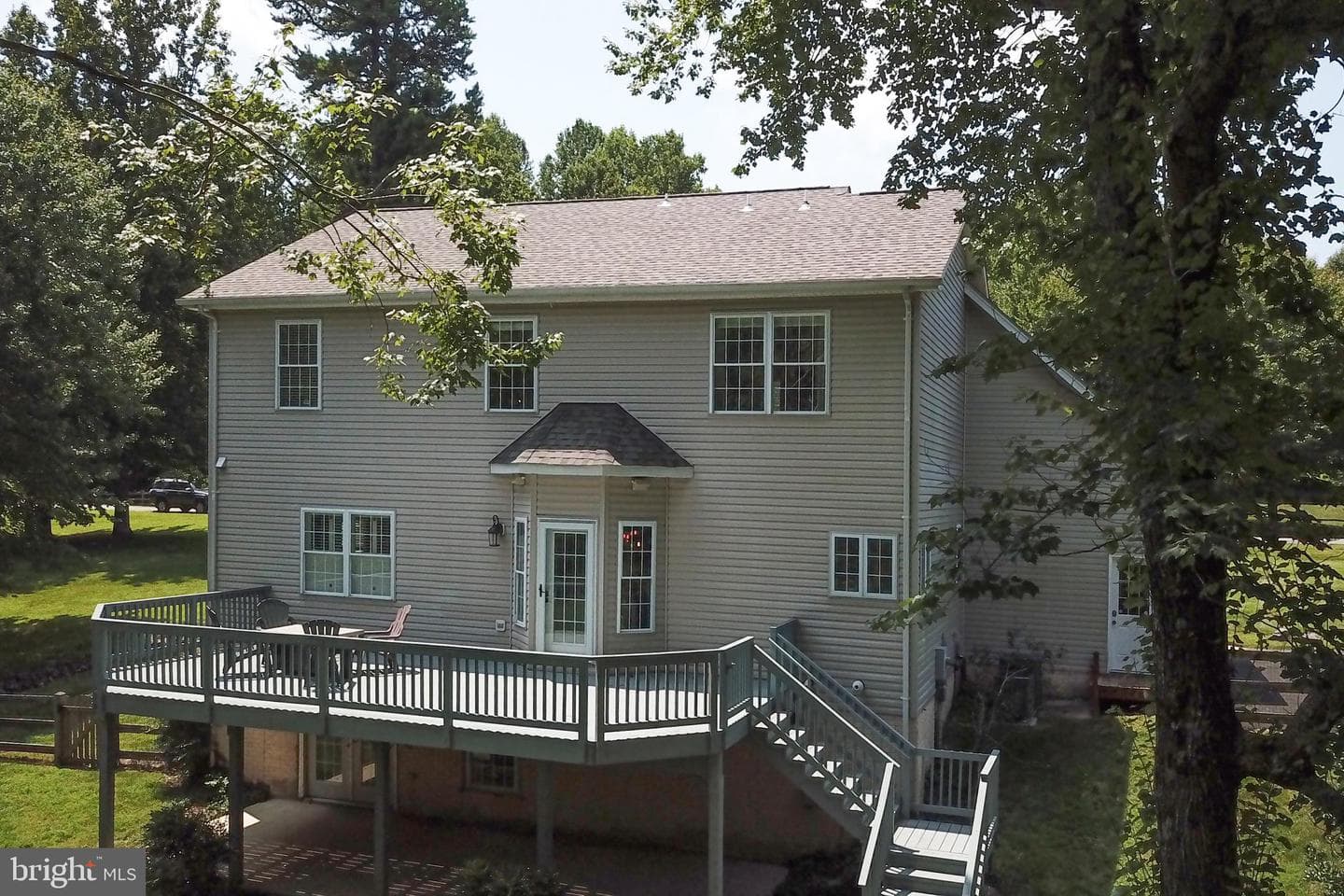 7413 Whisperwood Drive photo 8