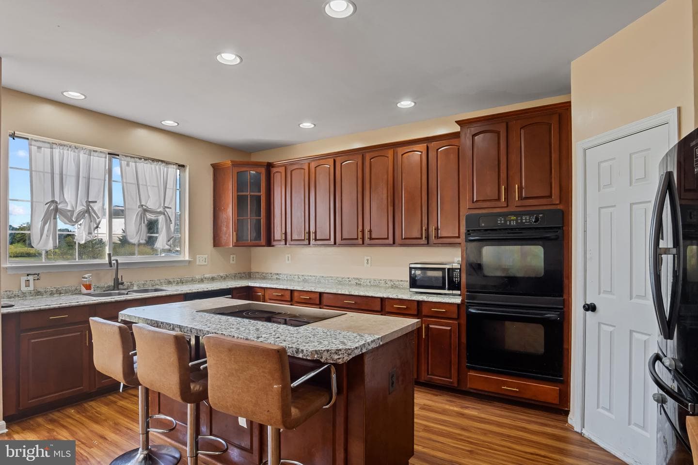 10853 King Nobel Lane photo 10