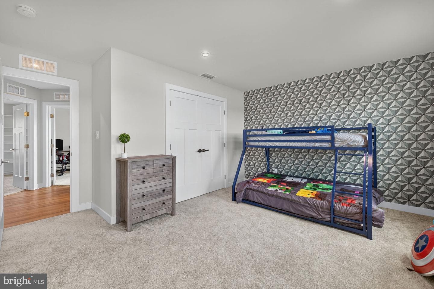 9427 Blue Jay Court photo 30