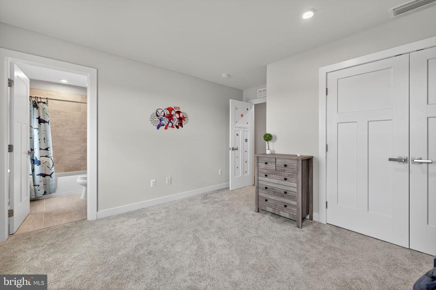 9427 Blue Jay Court photo 31