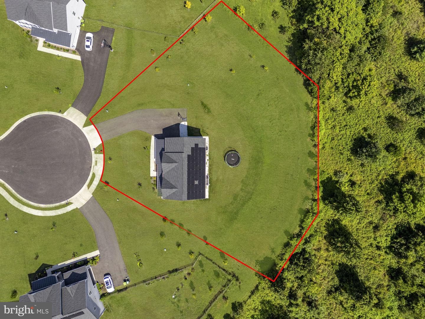 9427 Blue Jay Court photo 4