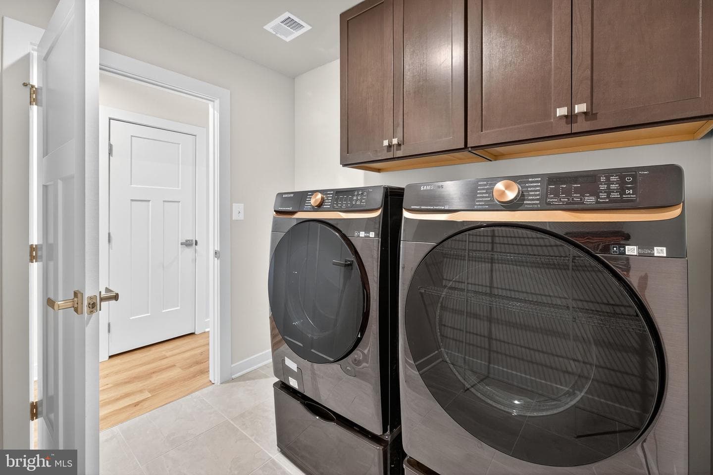 9427 Blue Jay Court photo 40